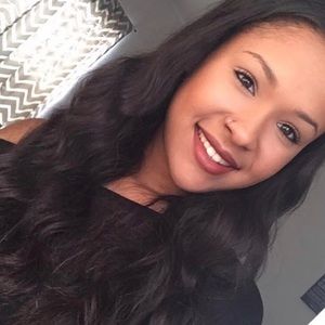 Meet your Posher, Bobbi